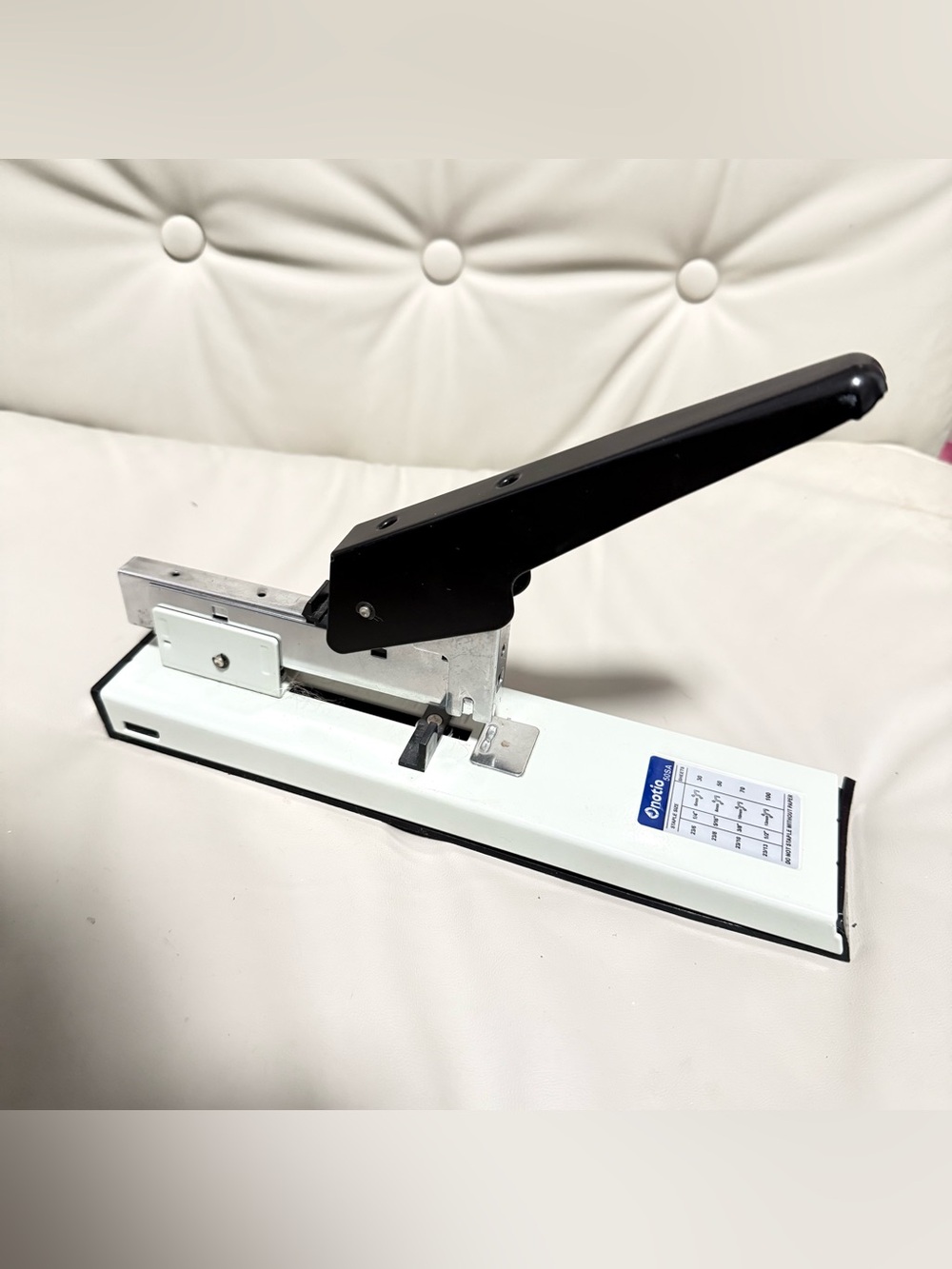 Heavy Duty Large Capacity Stapler with Arm